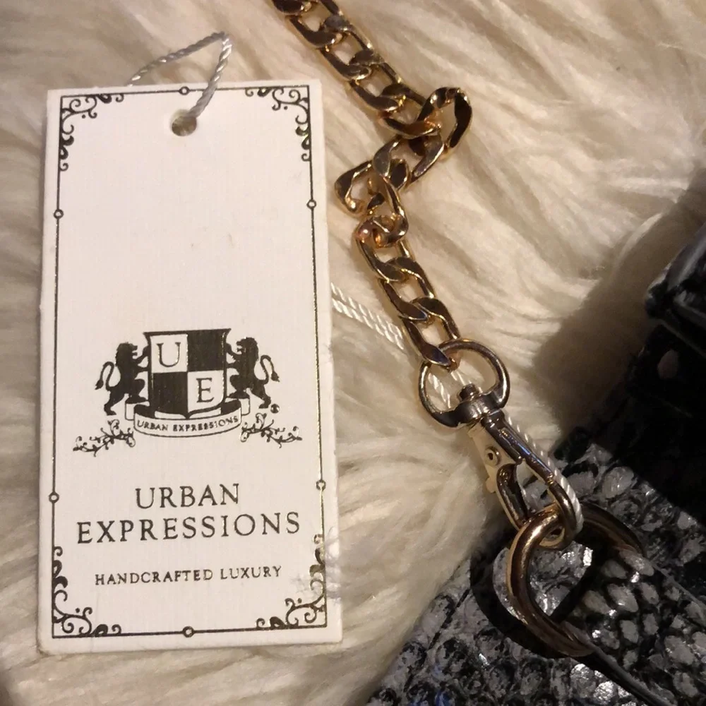 NWT 🪅HOST PIC 🥂Vegan crossbody faux snakeskin - Picture 5 of 10